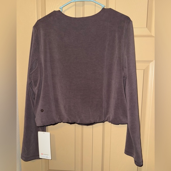 NWT - Lightweight Softstreme Wrap Front Top - In color Sequoia (SQUO) - Picture 4 of 8
